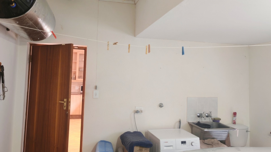 2 Bedroom Property for Sale in Reebok Western Cape